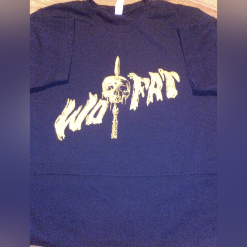 Wo Fat Yellow Print Skull Front Design Large Black T-shirt